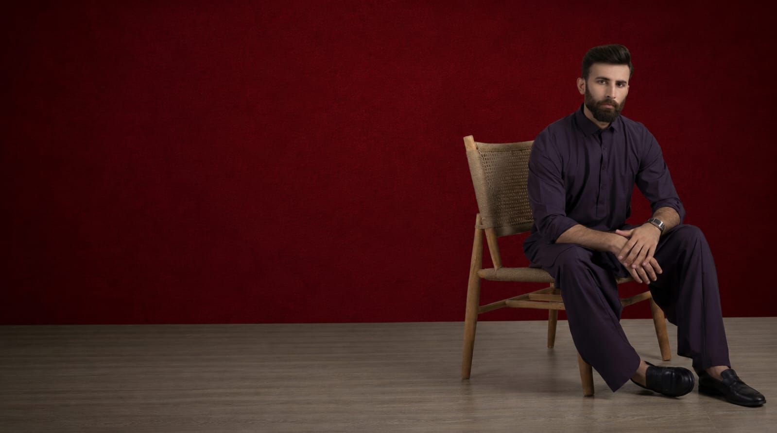 Alfaqeer Fabrics Hero Background
